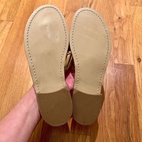 EUC Women's Jack Rogers Navajo Metallic Gold Flat Thong Sandals Size 6 M - Picture 5 of 5